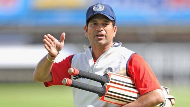 Sachin Tendulkar remained a complete batsman: Muttiah Muralitharan Sachin Tendulkar remained a complete batsman: Muttiah Muralitharan