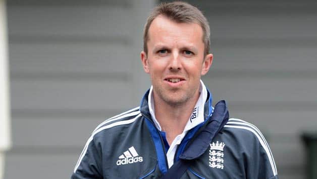 Ashes 2013-14: England not too old to defend the urn, says Graeme Swann Ashes 2013-14: England not too old to defend the urn, says Graeme Swann