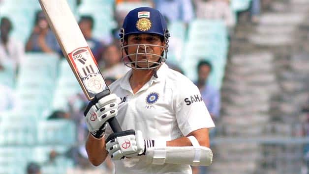 India vs West Indies 2013 Live Cricket Score, 2nd Test, Day 1 at Mumbai: Shillingford dismisses Dhawan, Vijay India vs West Indies 2013 Live Cricket Score, 2nd Test, Day 1 at Mumbai: Shillingford dismisses Dhawan, Vijay