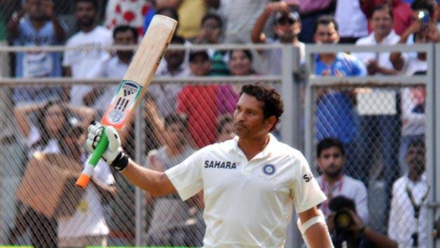 Sachin Tendulkar one of the greatest youth icons: Sonia Gandhi Sachin Tendulkar one of the greatest youth icons: Sonia Gandhi